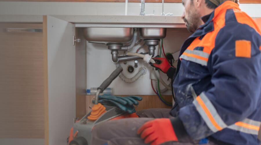 Professional tankless water heater installation services in Daggett, MI